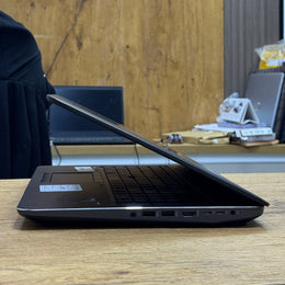 HP ZBook 15 G4 Mobile Workstation – Intel Core i7 (4-Core, 7th Gen) | NVIDIA Quadro M1200 4GB | Full HD Display – Certified | Checked by Technology Zone