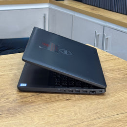 Dell Latitude 5500 – 2-Core Intel Core i3 8th Gen | Business-Class Laptop – Certified | Checked by Technology Zone