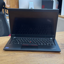Lenovo ThinkPad P14s Mobile Workstation – Intel Core i7 (4-Core, 11th Gen) | NVIDIA T500 4GB | Full HD Display – Certified | Checked by Technology Zone