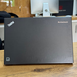 Lenovo ThinkPad X1 Carbon Gen 2 – 2-Core Intel Core i7 4th Gen | Ultralight Business Laptop – Certified | Checked by Technology Zone