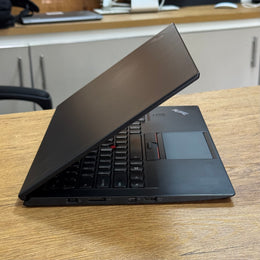 Lenovo ThinkPad X1 Carbon Gen 4 – 2-Core Intel Core i5 6th Gen | Ultralight Business Laptop – Certified | Checked by Technology Zone