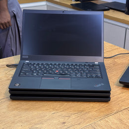 Lenovo ThinkPad T14 Gen 2 – 6-Core AMD Ryzen 5 PRO 5650U | Business Laptop – Certified | Checked by Technology Zone