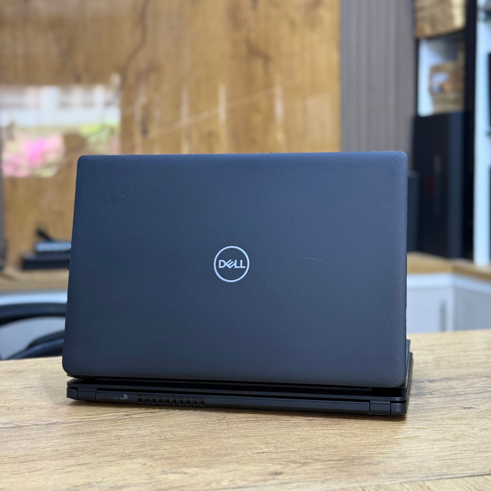 Dell Latitude 3580 – 2-Core Intel Core i3 6th Gen | Business Laptop – Certified | Checked by Technology Zone