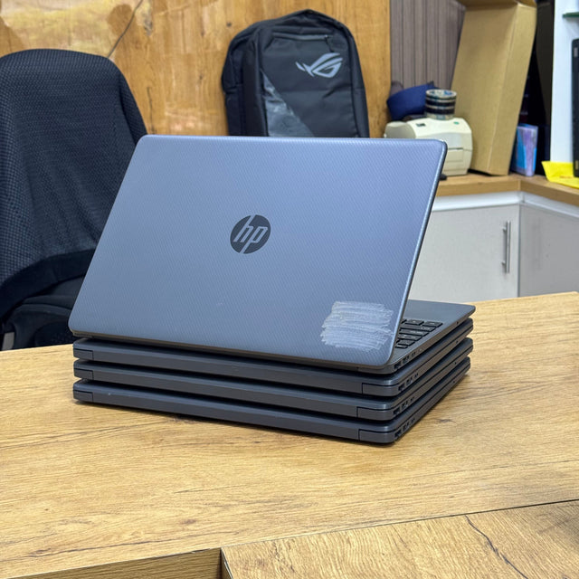 HP 255 G8 15.6″ AMD 3020e (11th Gen) 2GB Radeon Graphics – Certified | Checked by Technology Zone