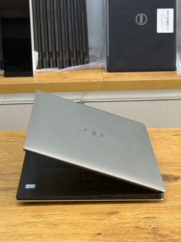 Dell Precision 5540 Mobile Workstation – Intel Core i5 (4-Core, 9th Gen) | Intel UHD Graphics 630 (Shared) | Full HD Display – Certified | Checked by Technology Zone