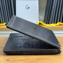 HP ZBook 15 G2 Mobile Workstation – Intel Core i5 (2-Core, 4th Gen) | NVIDIA Quadro K610M 2GB | Full HD Display – Certified | Checked by Technology Zone