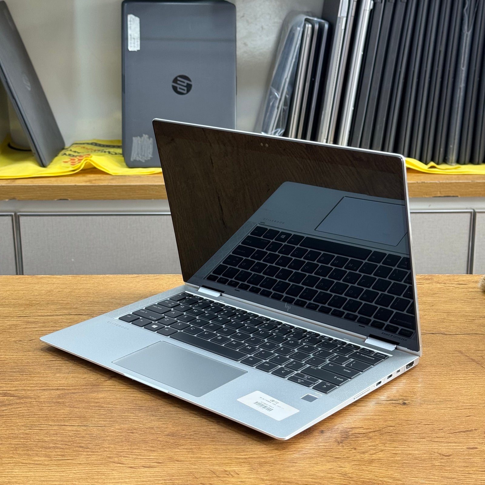HP EliteBook x360 1030 G3 – 4-Core Intel Core i7 8th Gen | 13.3″ Touchscreen 360° Convertible (16GB RAM) – Certified | Checked by Technology Zone