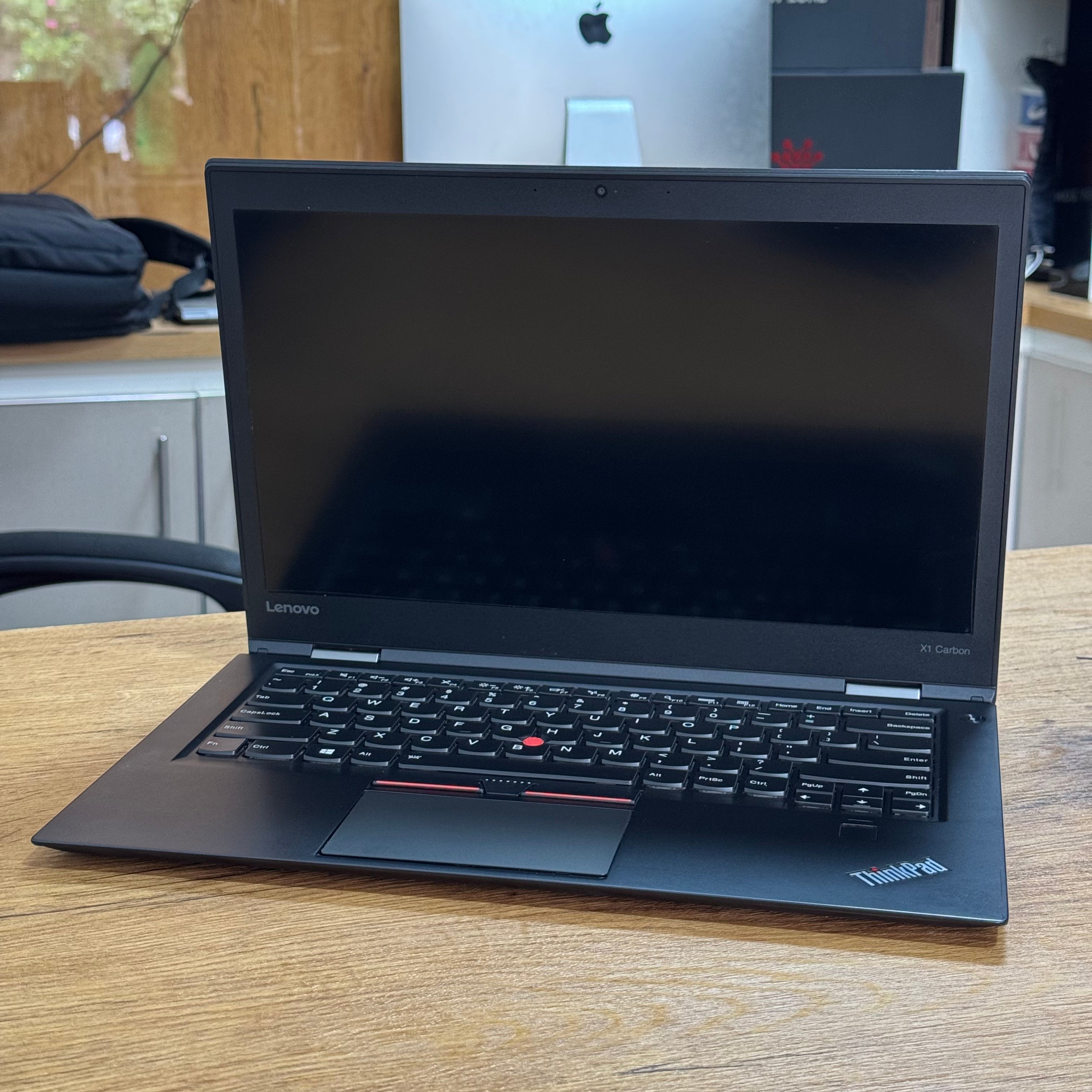 Lenovo ThinkPad X1 Carbon Gen 4 – 2-Core Intel Core i5 6th Gen | Ultralight Business Laptop – Certified | Checked by Technology Zone