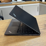 Lenovo ThinkPad X1 Carbon Gen 4 – 2-Core Intel Core i7 6th Gen | Ultralight Business Laptop – Certified | Checked by Technology Zone