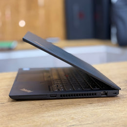 Lenovo P43s Core i7 8th Gen 2 GB Graphic Card